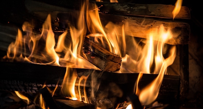 Milieuschadekost het hoogst voor woningverwarming met hout